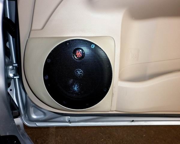 欧卡改装网,改装案例,丰田锐志改装音响