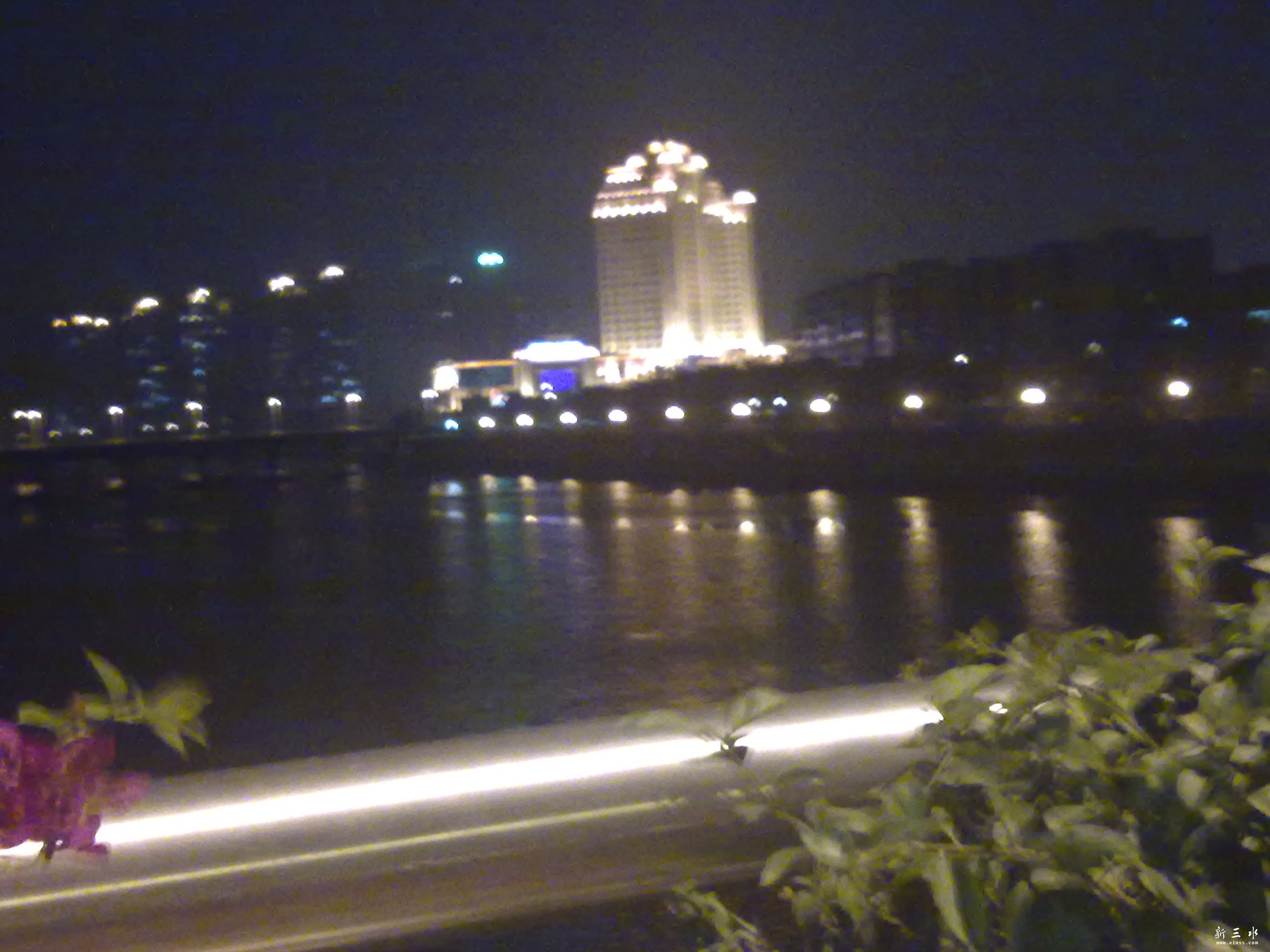 夜已深