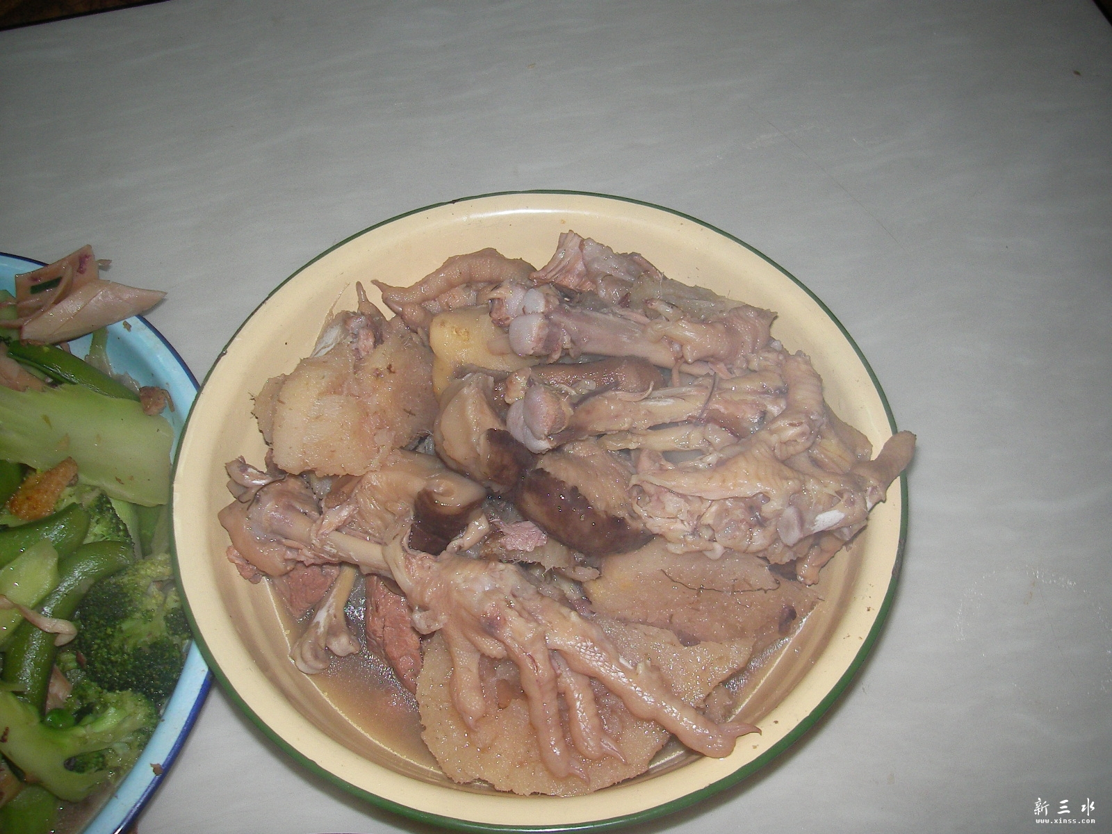 雞腳粉葛骨頭湯
