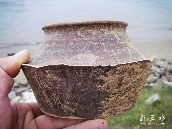 2011-09-24古陶罐.jpg