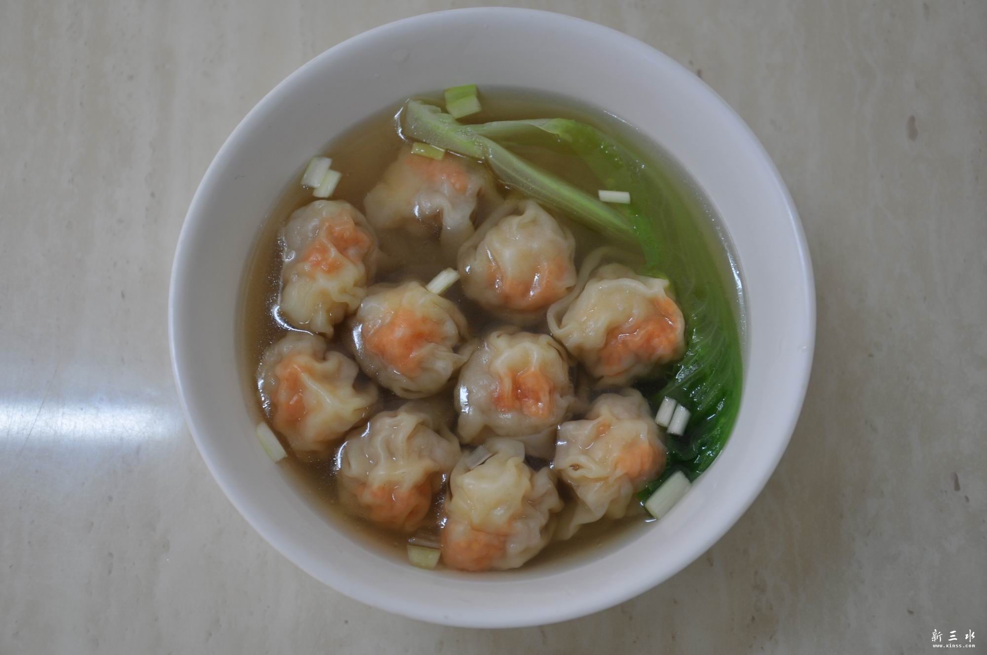 蟹籽鲜虾云吞.JPG
