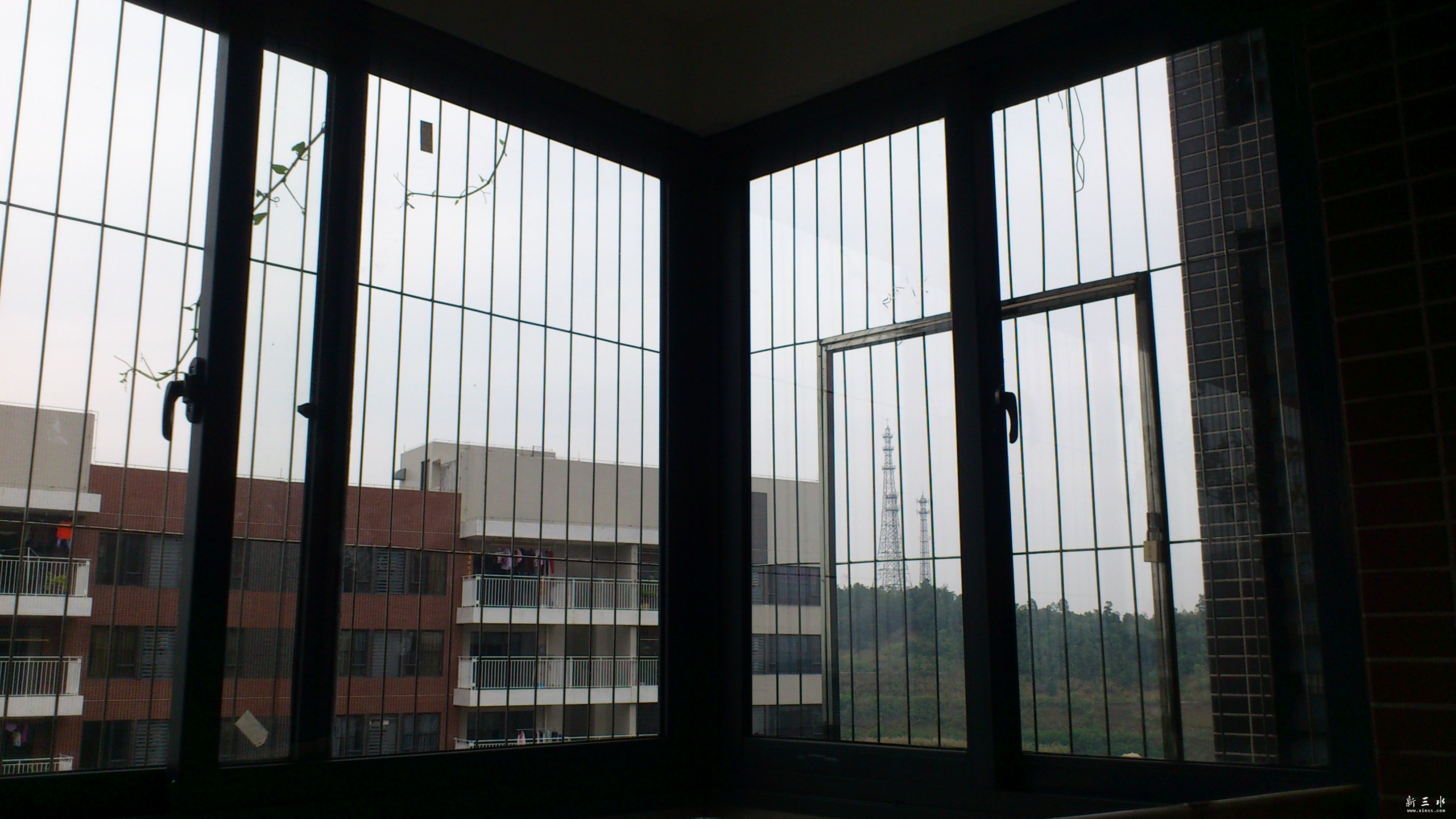 �r����һ�������̨����D