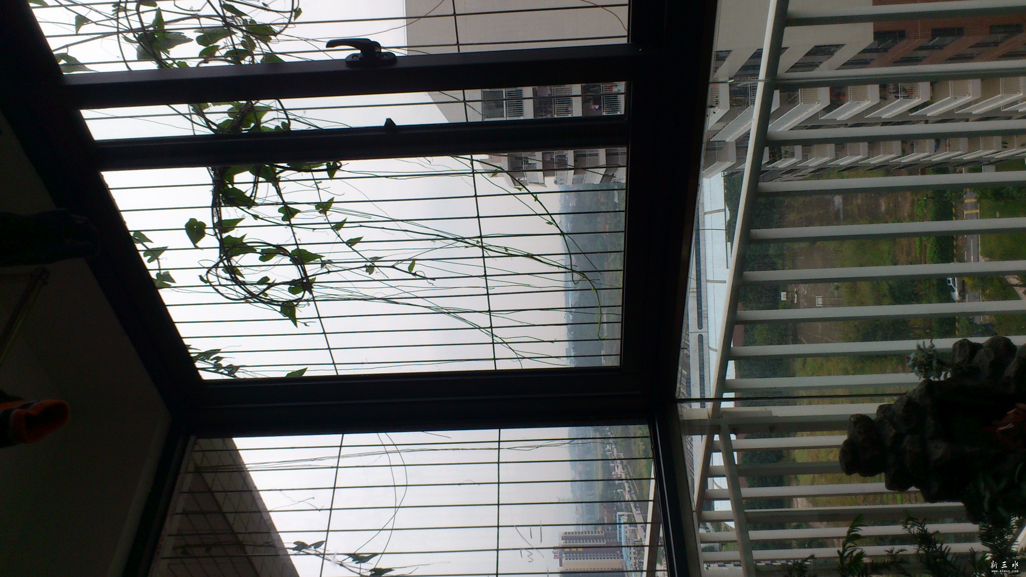 �r����һ�������̨����D