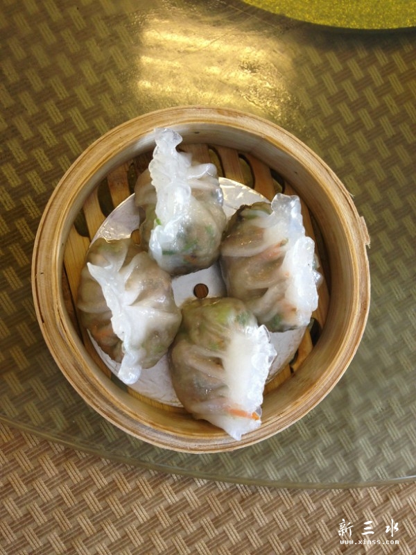 透明香茜饺
