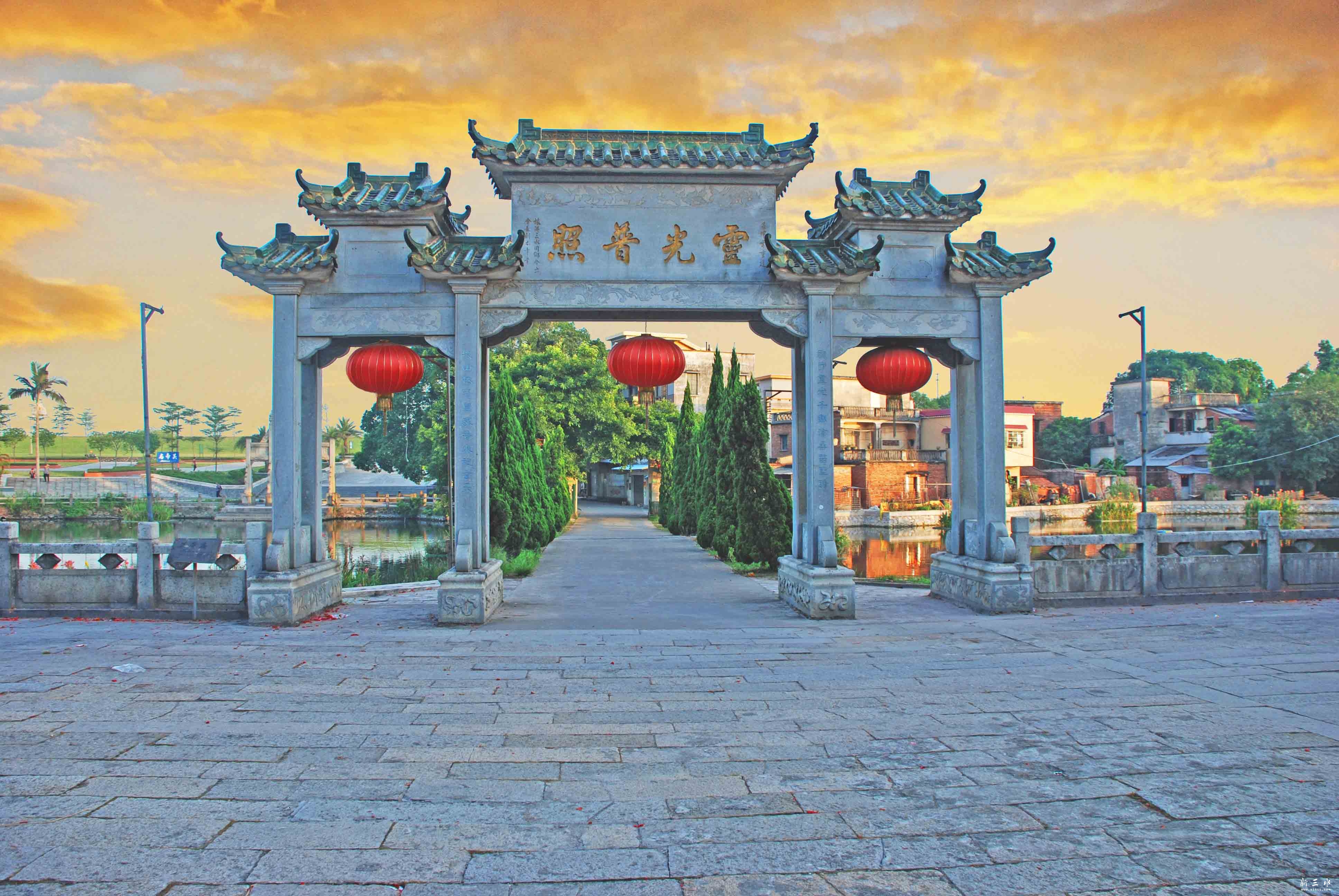 灵光普照1.jpg