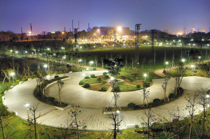 ��18�գ��½��ɵ���ˮ�����������й�԰ҹ����硣