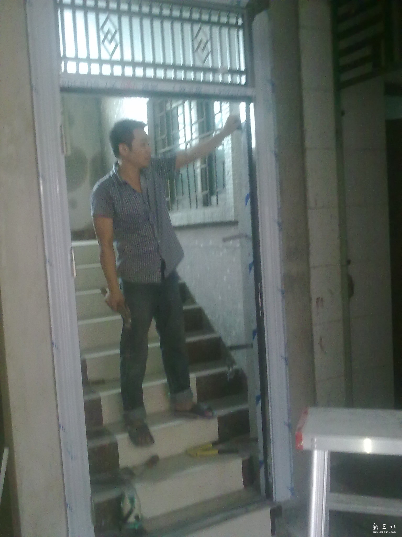 �������