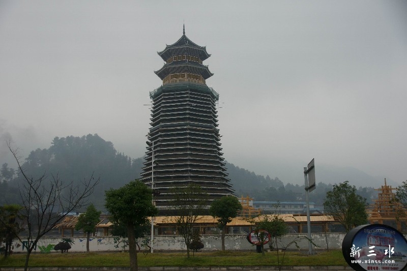 �ڽ��еĹ�¥.