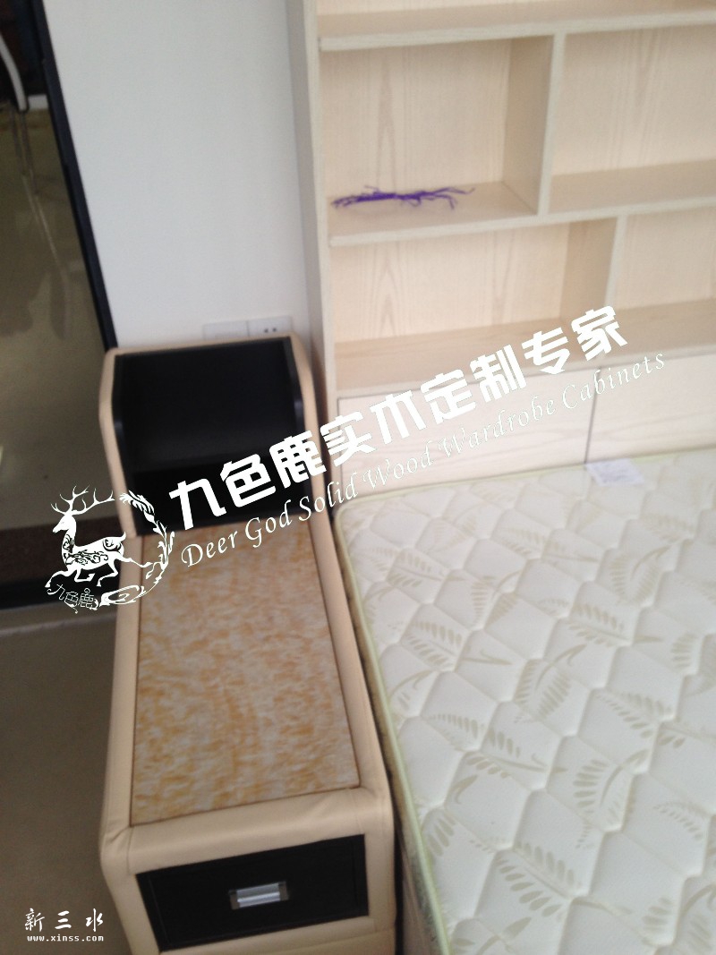 阳光房榻榻米加储物柜，颜色板材规格任选