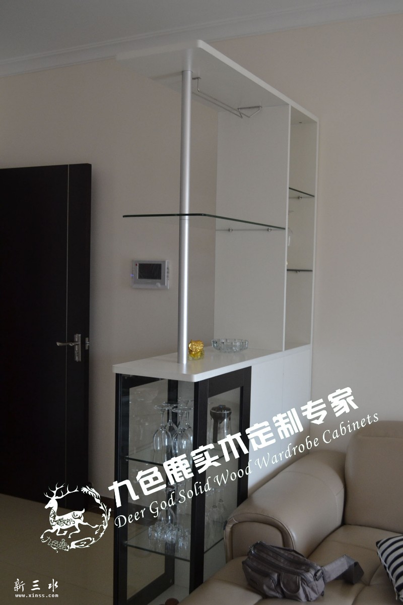 客厅间厅柜，颜色板材规格任选，还有更多款式欢迎来店咨询