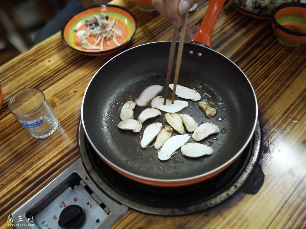 牛油煎松茸