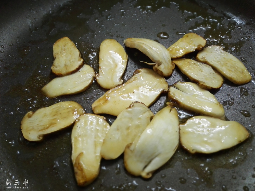 牛油煎松茸