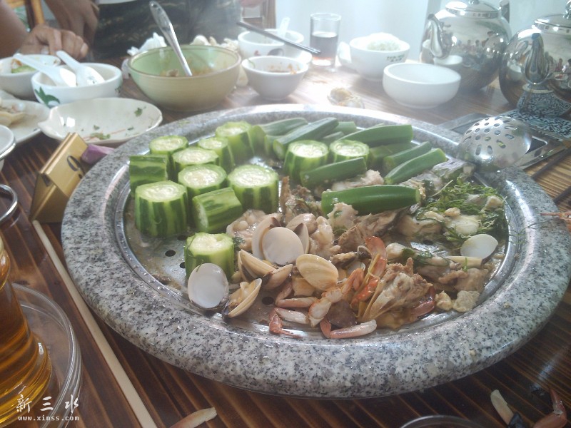 丝瓜加蒜蓉上面蒸吴错