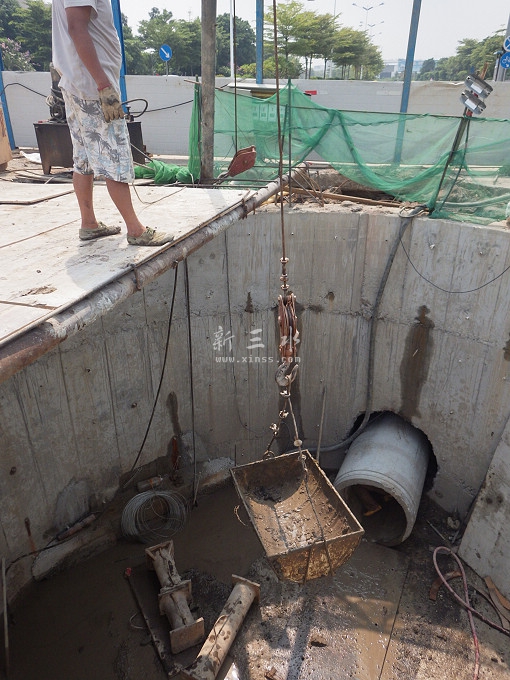 2015-08-01人工顶管03.jpg