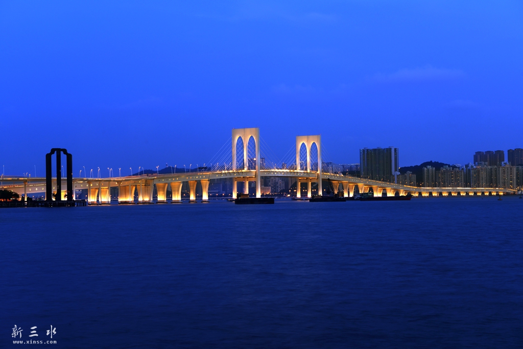 DSC_9698A.jpg