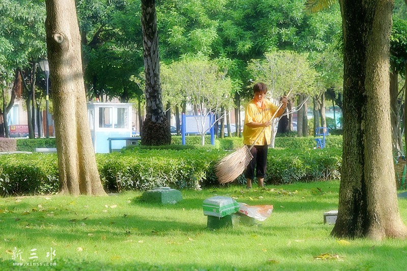 宸﹀哺鍏?洯锛
