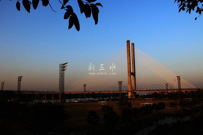 150823ky9222wvcxb1w7dh.jpg