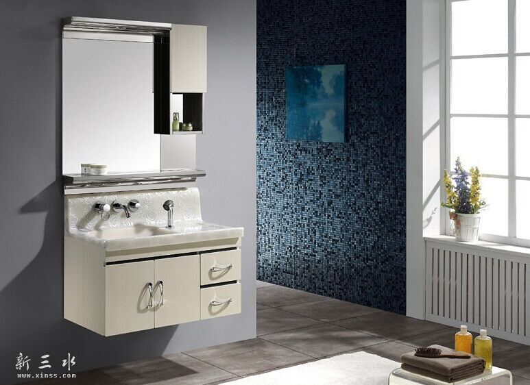 锦华世家不锈钢橱柜价格不贵,跟板式差不多,欢迎咨询18824684447