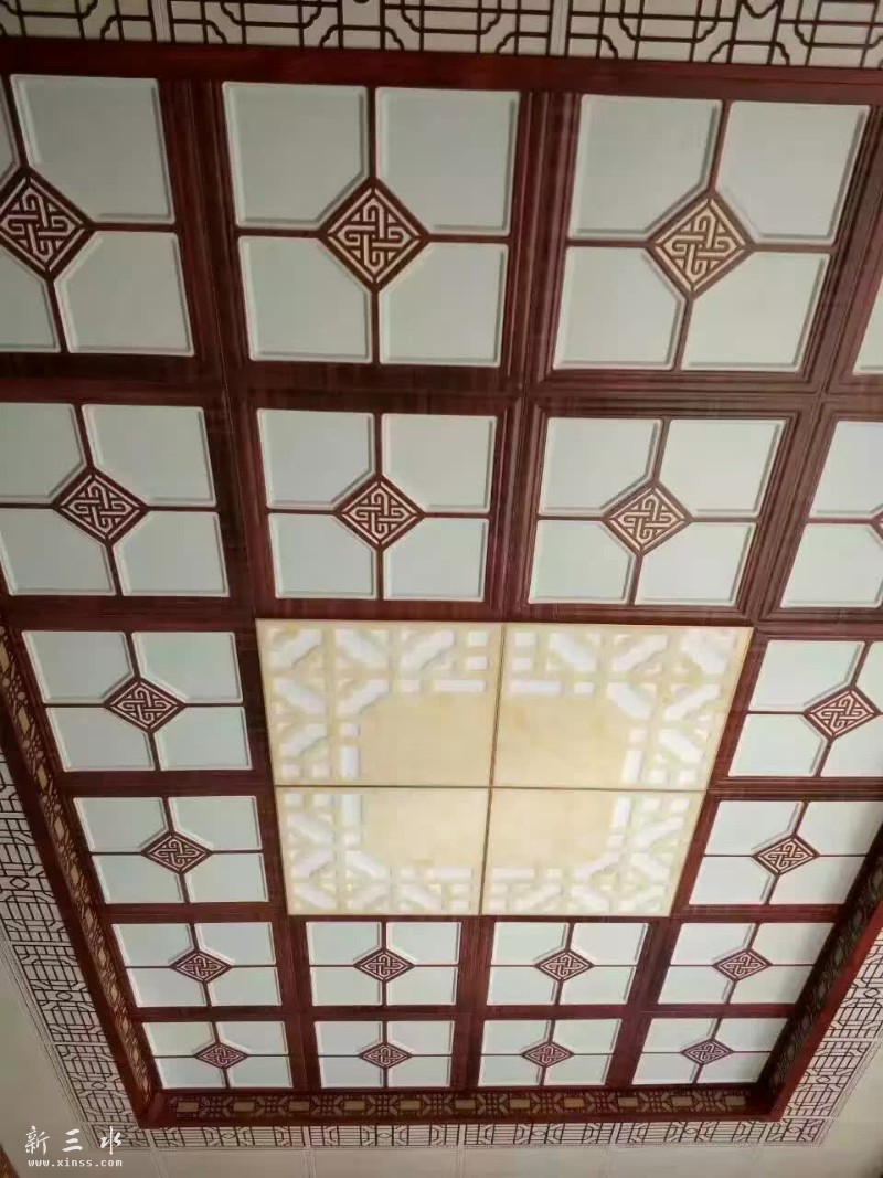 中式客餐厅扣板
耐看，实用，不变色，不发霉，高档，防火，防裂