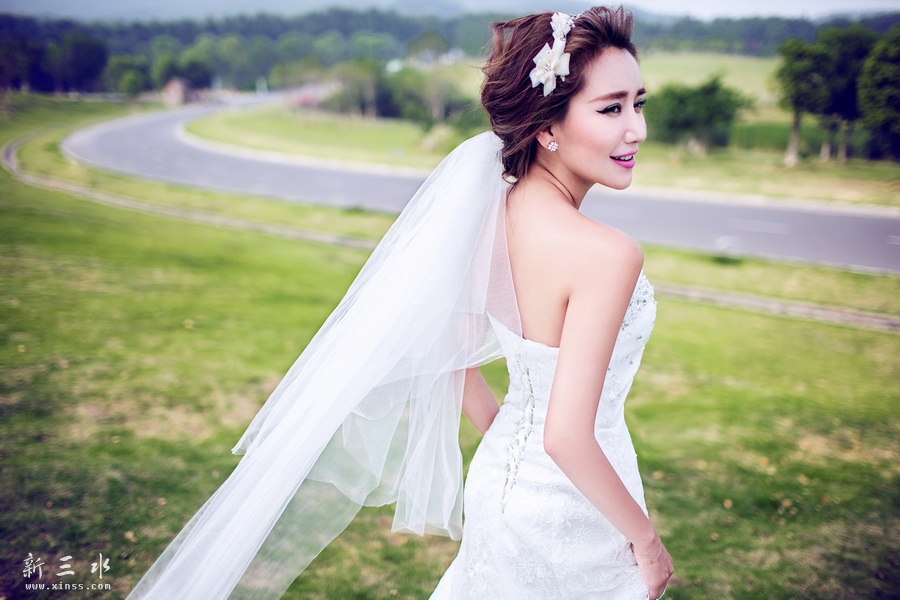 AX3Z8263 副本_调整大小.jpg