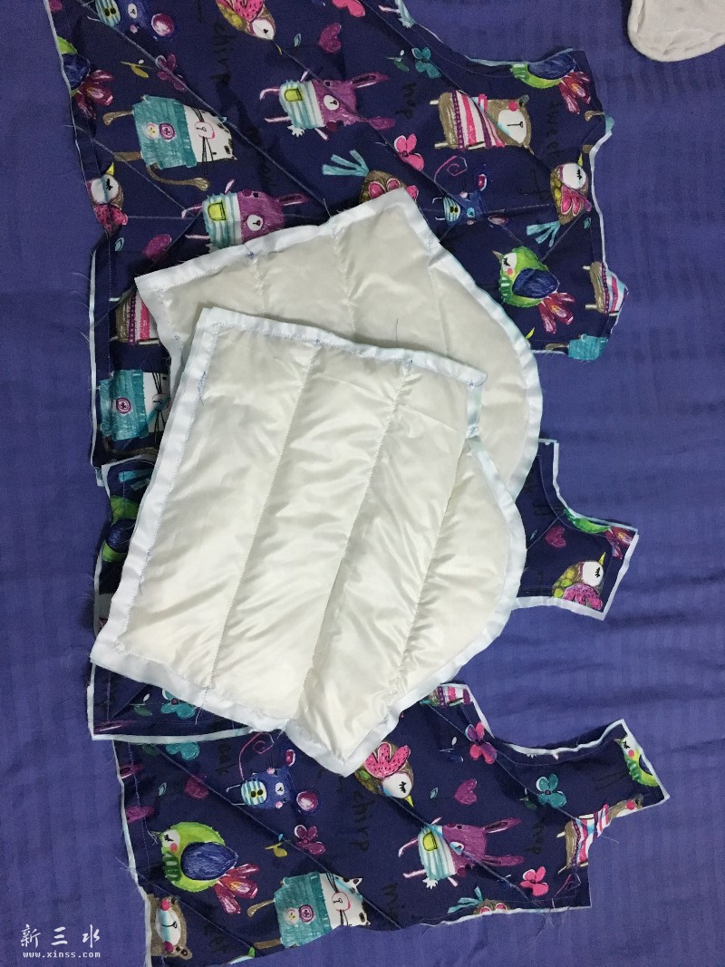 第一件羽绒服做好的半成品
