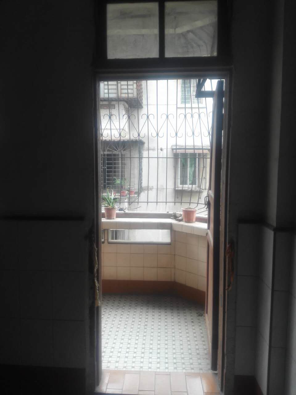 房屋阳台入门处