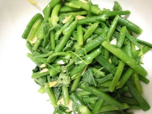 当季的蒜蓉姜蓉炒南瓜软