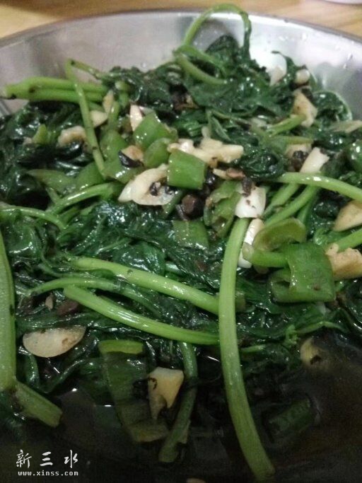 尖椒豆豉炒番薯苗