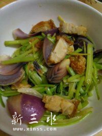 高丰烧肉炒本地香芹洋葱