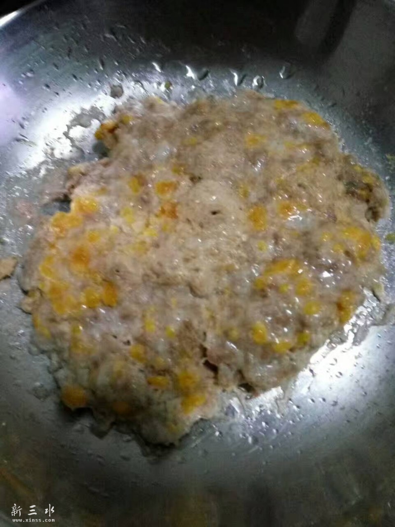 咸蛋剁土猪肉饼