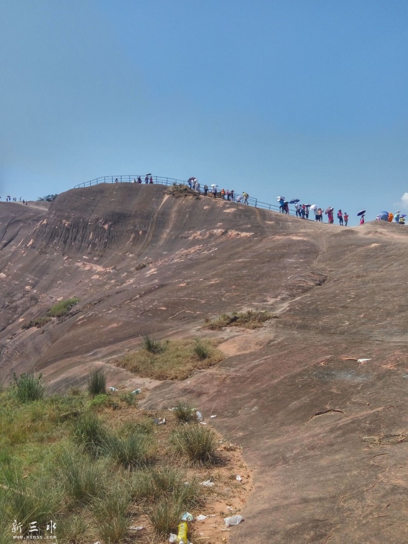 ��������ɽ