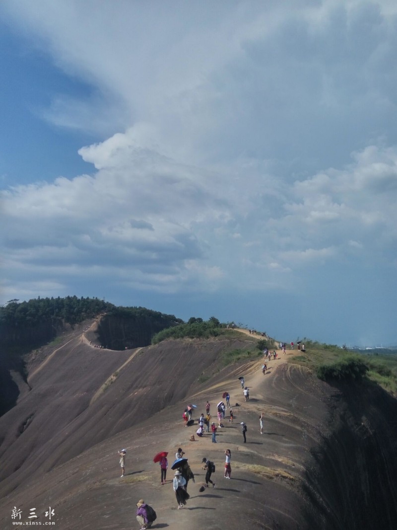 ��������ɽ