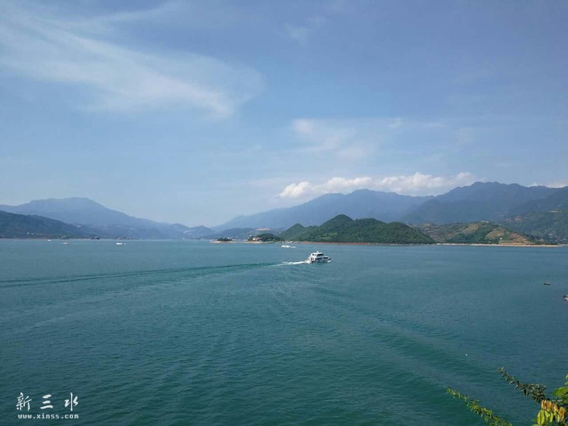 �����ĺ���ɽɫ