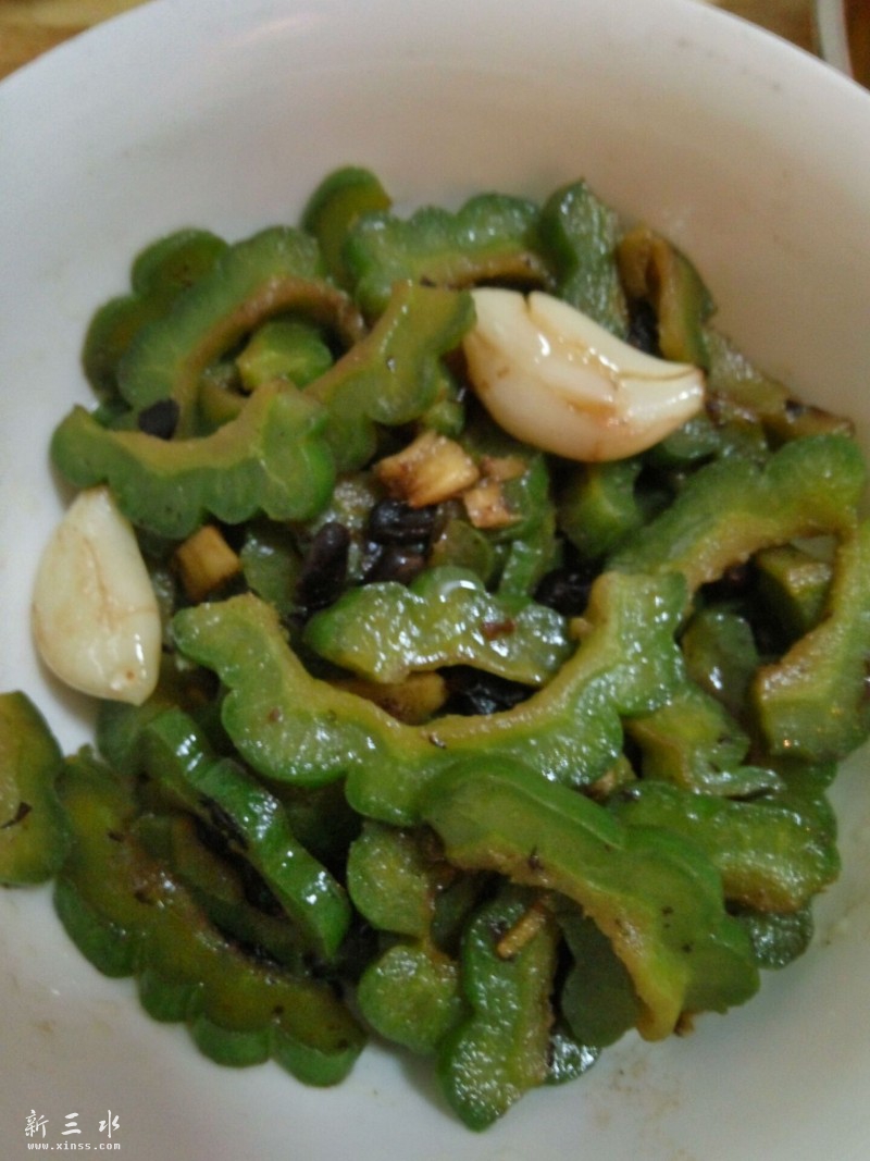 蒜蓉炒凉瓜