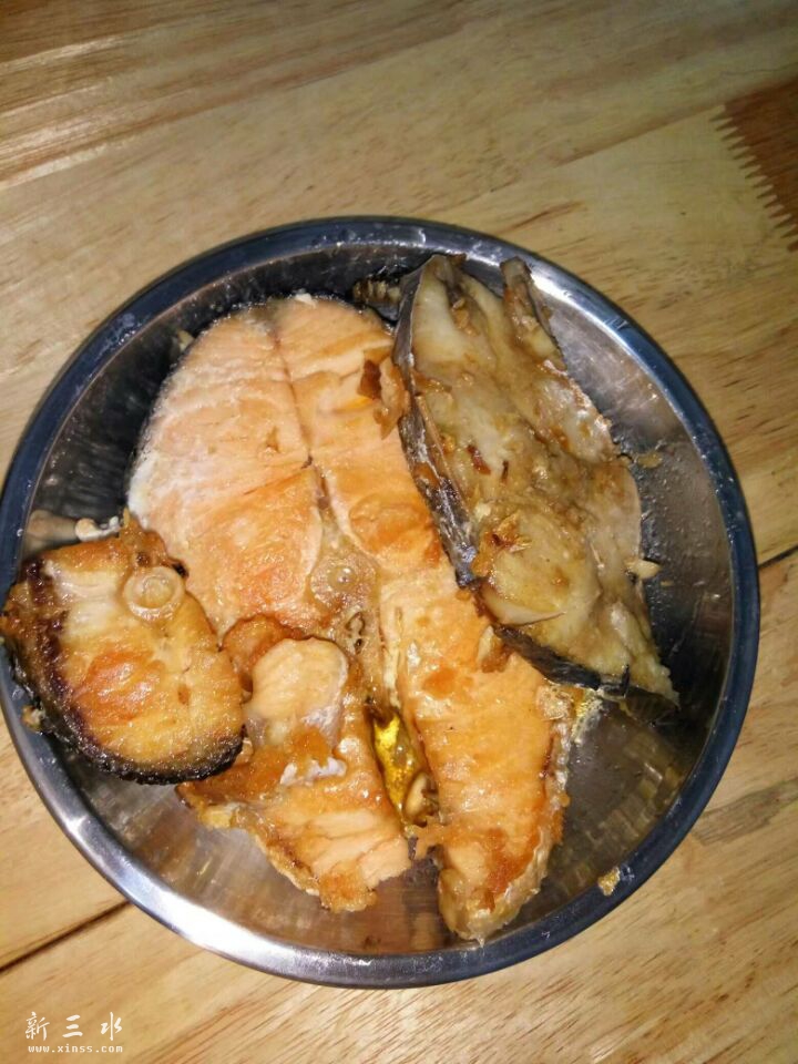 香煎三文鱼趴同马鲛鱼
