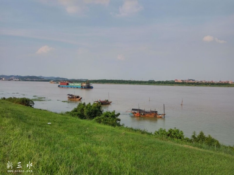 ���۳���--�س̵�Ϧ���µı���