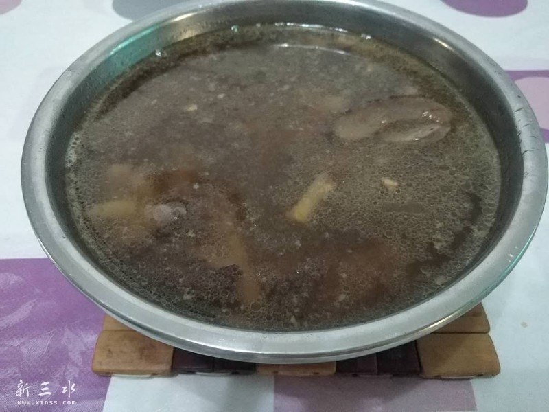 红枣姜丝猪腰汤，补肾