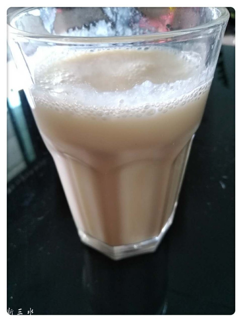 鲜榨小米豆浆