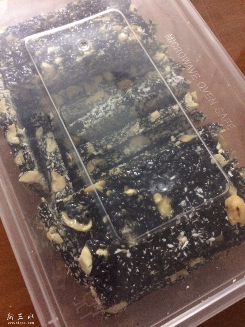 手工现做芝麻糖。已打包芝麻糖