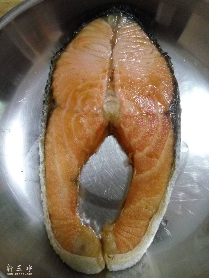香煎智利三文鱼腩扒