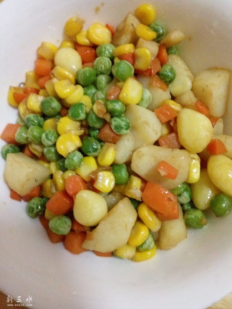 青豆粟米马蹄红萝卜白果粒