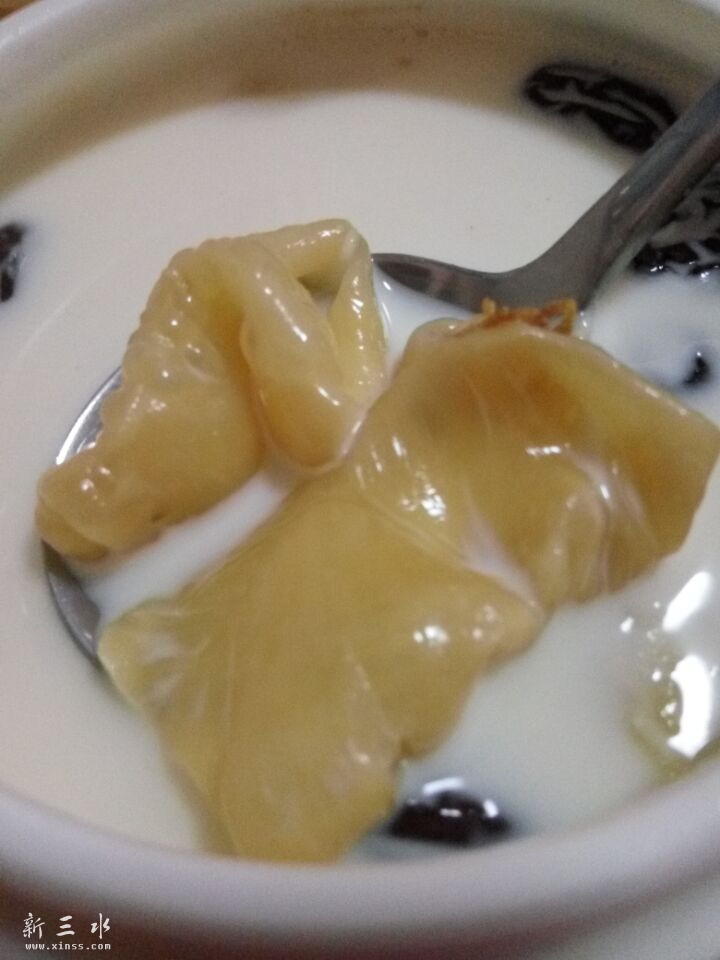 有机鲜奶炖黄花鱼花胶