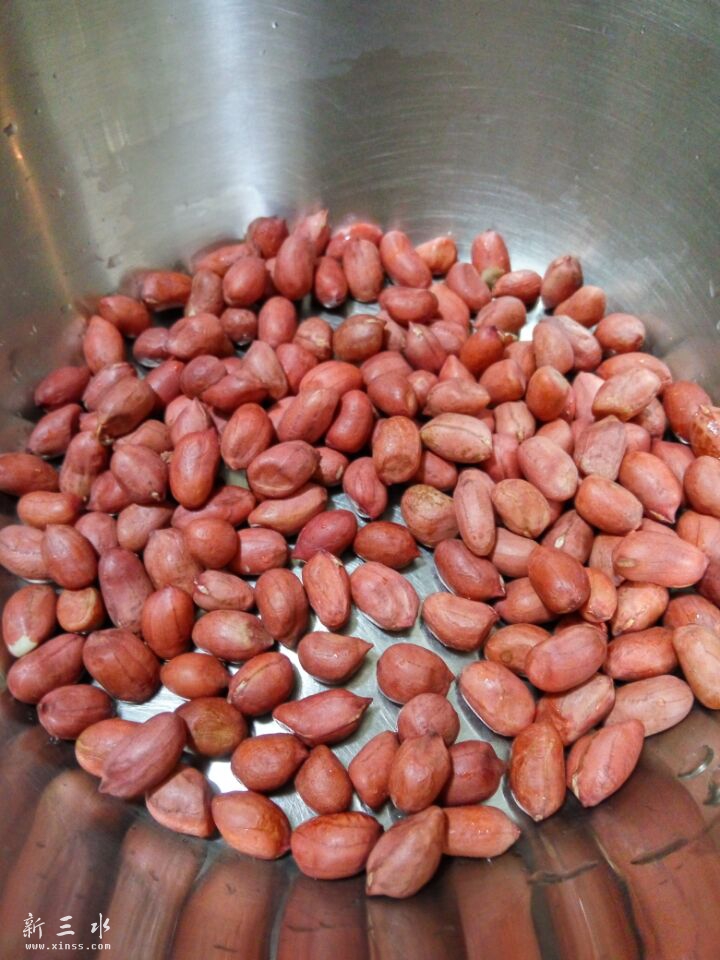 鏈夋満绾㈢毊鑺辩敓.jpg
