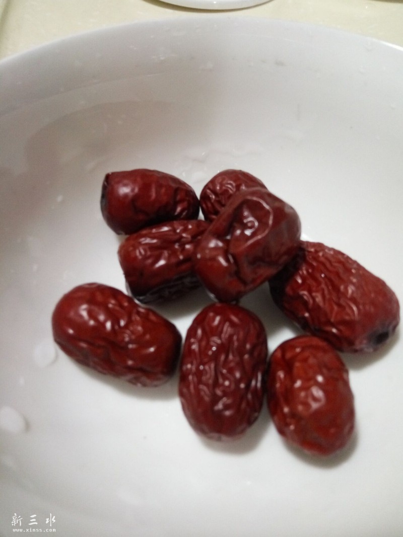 新疆灰枣