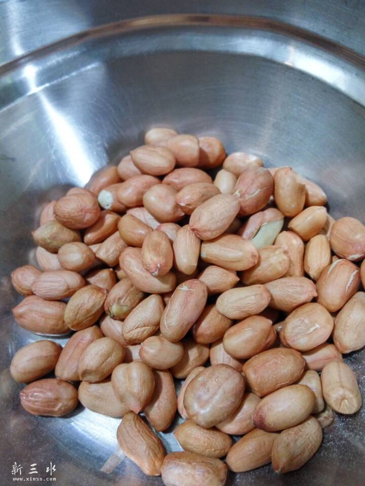 鏈?湴鑺辩敓.jpg