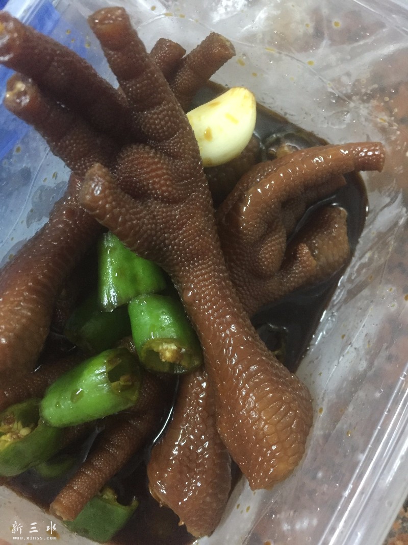 浸鸡脚