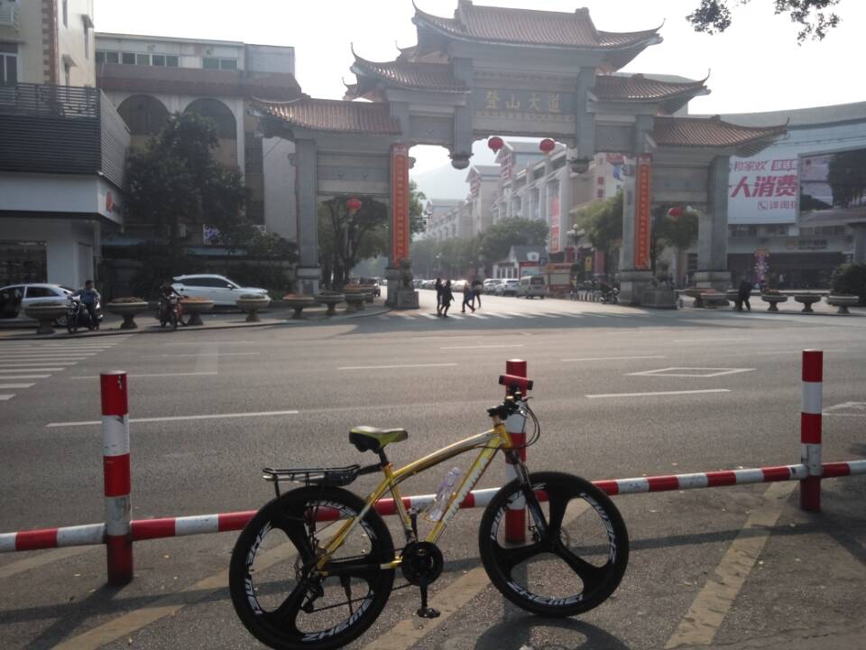 ����ɽ����ɭ�ֹ�԰