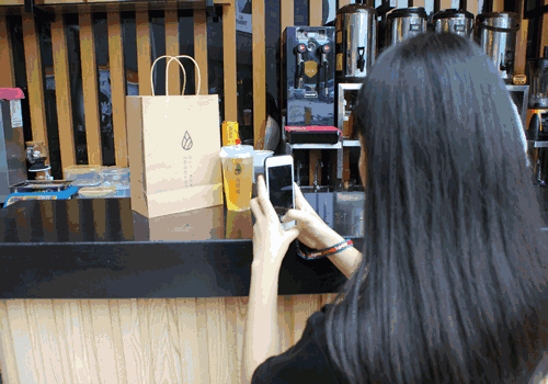 6dfcb2c44063f430545b1494c96e7932.gif