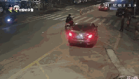 90459b3c738f2ccb0549efd9ae135207.gif