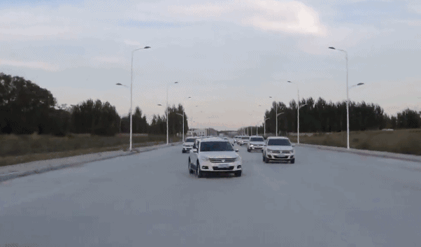 da0b2fa48fc1514360d2ff6c8c55b7bd.gif